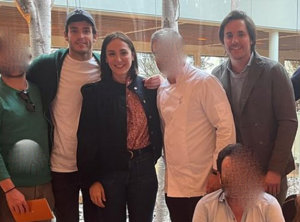 Hugo Arévalo es de la pandilla de Tamara Falco e Íñigo Onieva