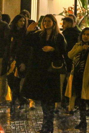 Clara, de lo más sonriente tras la cena de Navidad de su empresa