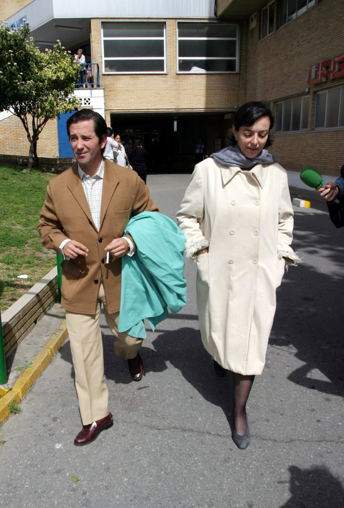 Matilde Solis y Borja Moreno, en el año 2003