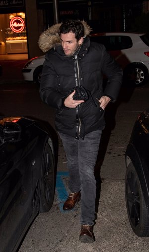 Íñigo Onieva entraba segundos antes que su prometida al local