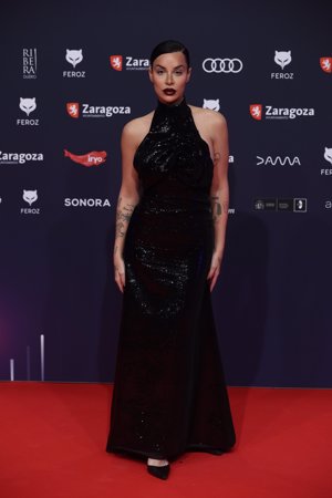 La alfombra roja de los Feroz se llena de elegancia