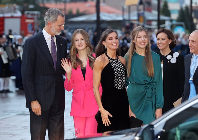 Los Reyes, la princesa Leonor y la Infanta Sofía en la última entrega de los Premios Princesa de Asturias