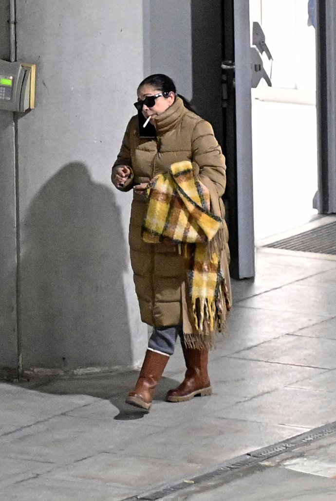 Isabel Pantoja, en el aeropuerto de Madrid