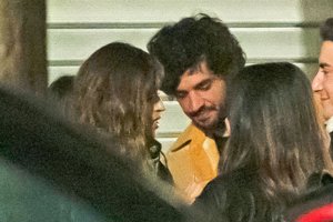 Sara Carbonero y su novio han derrochado complicidad en la noche madrileña