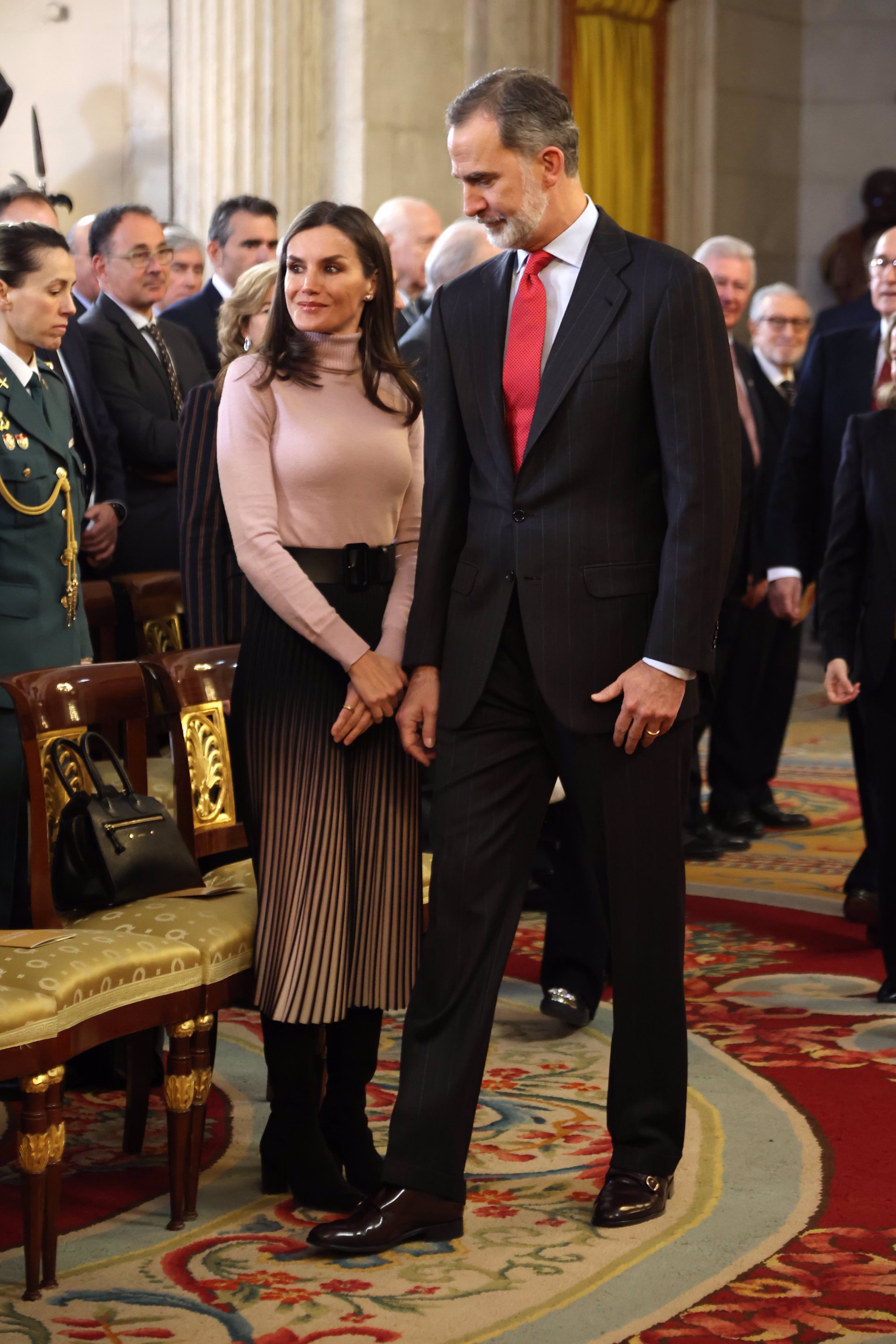 Doña Letizia ha recuperado su aplaudida falda degradada de Reiss