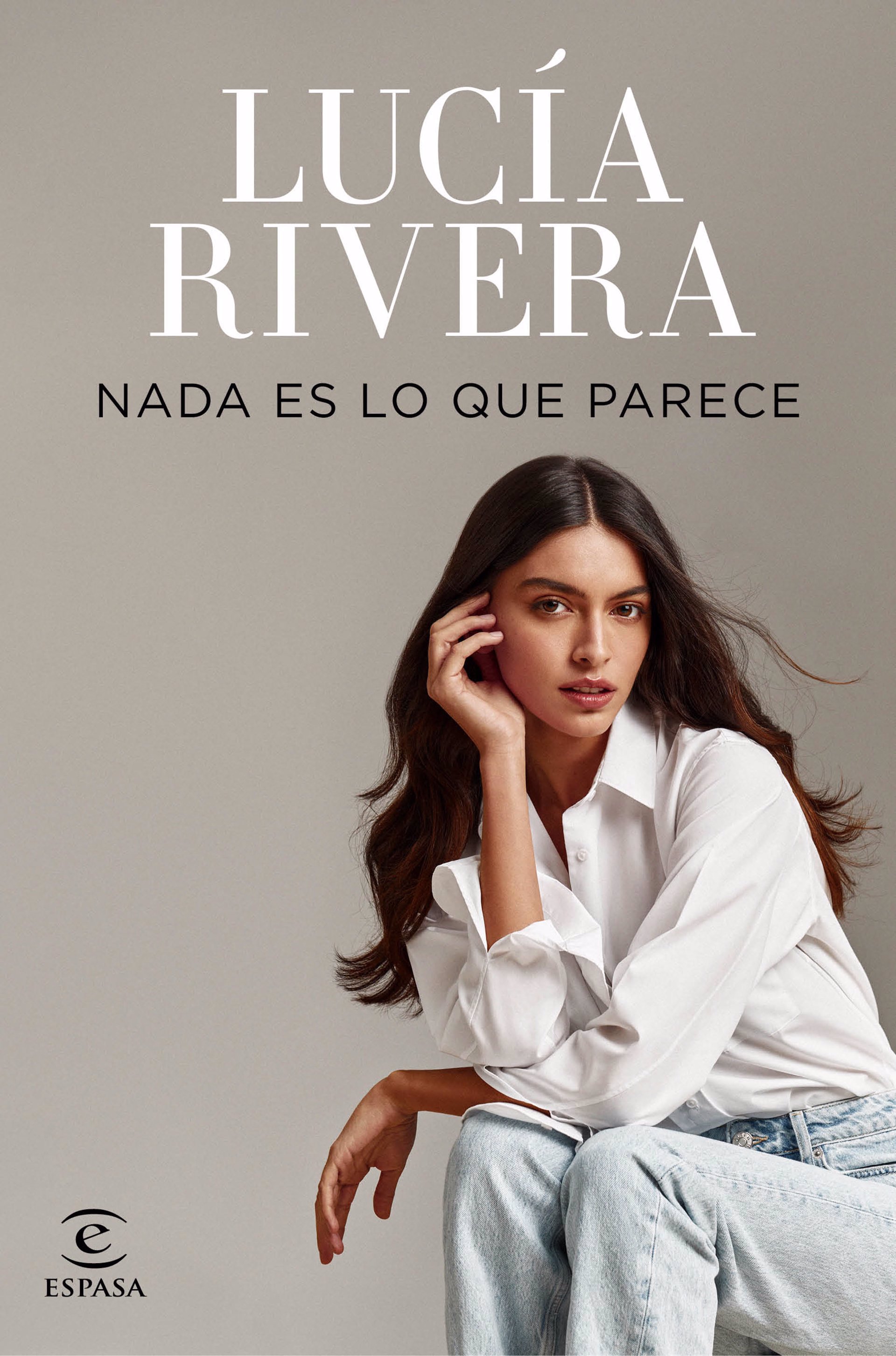 Portada del primer libro de Lucía Rivera