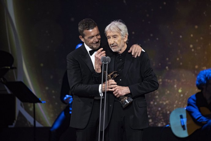 Antonio Banderas y José Sacristán