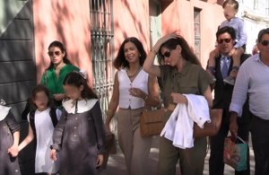 La familia disfrutó de las procesiones del Domingo de Ramos de Sevilla