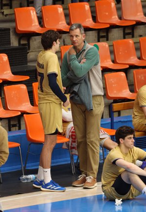 Padre e hijo, comentando algunas jugadas