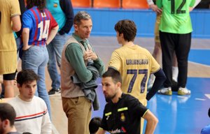 Iñaki es el mayor seguidor de la carrera de su hijo