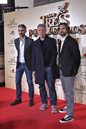 Dimitri Rassam, con Vicent Cassel y Martin Bourboulon