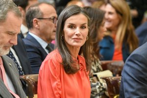 Doña Letizia ha acaparado todas las miradas por su look