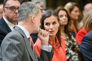 Los monarcas, conversando de lo más cómplices