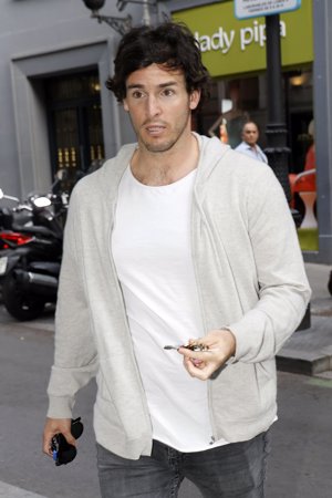 El empresario, cansado pero feliz tras su pedida de mano