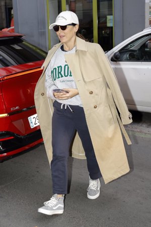 La marquesa de Griñón, con look cómodo y rostro cansado tras su fiesta de compromiso