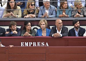 La presentadora se convirtió en una de las grandes protagonistas de una tarde muy taurina