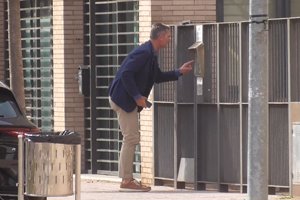 Iñaki Urdangarín llegando a la casa de su hijo Pablo