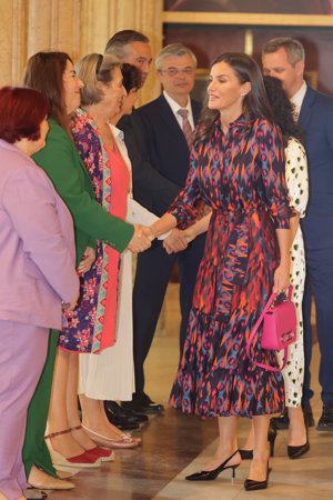 La Reina Letizia, a su llegada al Círculo de Bellas Artes