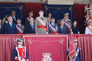 El Rey ha presidido la jura solemne ante la Bandera de personal civil