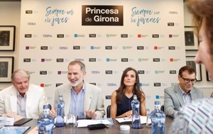 Los Reyes se han reunido con el Consejo Asesor de la Fundación Princesa de Girona