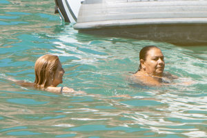 María del Monte protagoniza su particular 'verano azul' con Inmaculada Casal