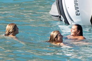 María del Monte protagoniza su particular 'verano azul' con Inmaculada Casal