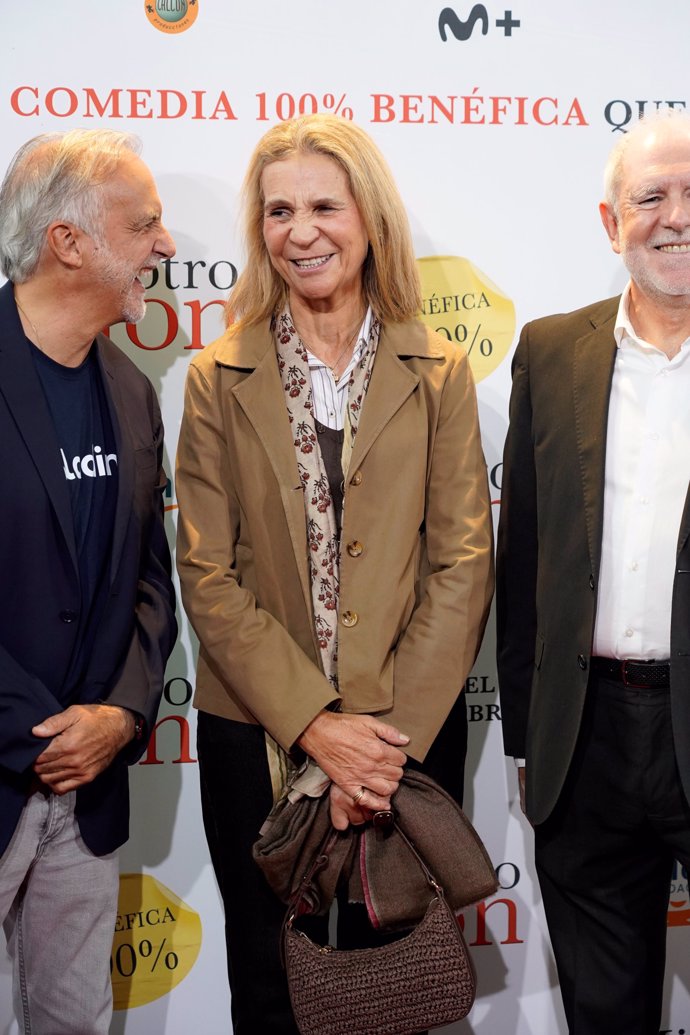 La Infanta Elena, derroche de sonrisas durante el estreno