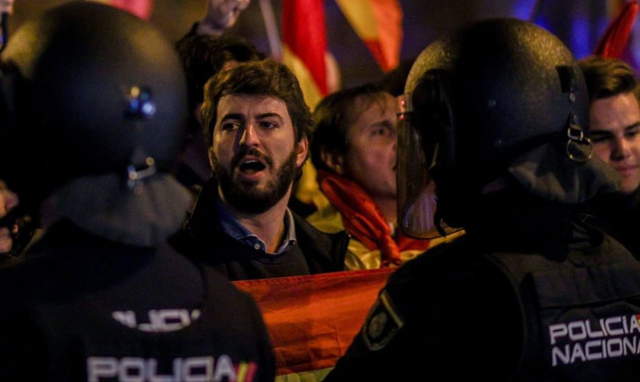 El PP se desliga de las protestas en Ferraz y critica a Interior por ...