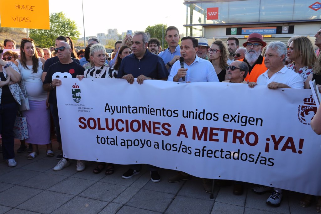 Decenas de vecinos de Coslada y San Fernando claman por "soluciones ...
