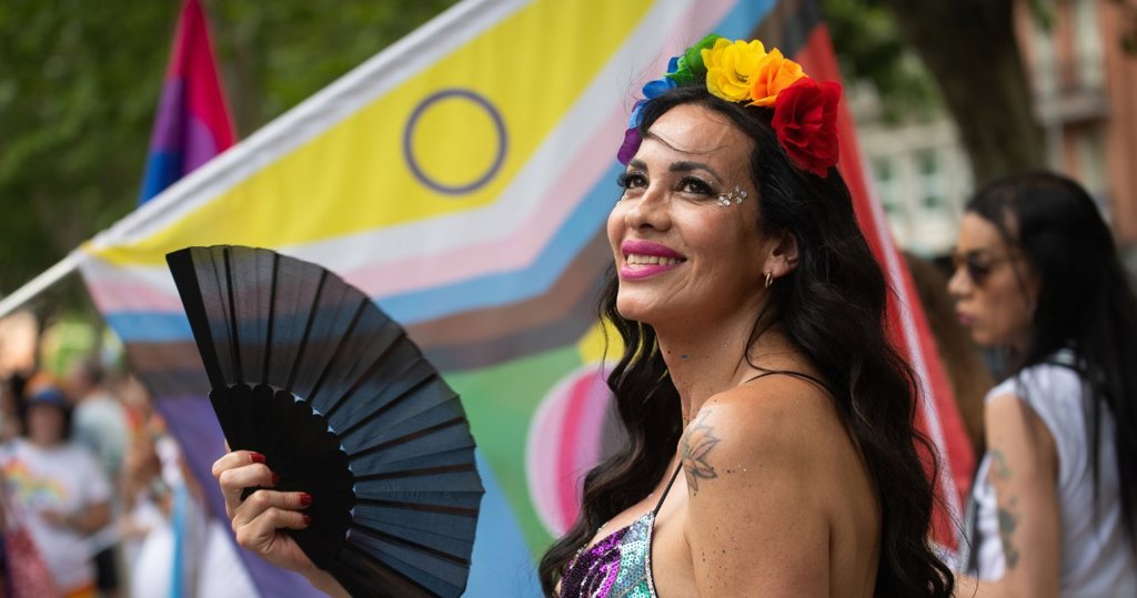 Decenas de miles de personas marchan en el Orgullo de Madrid al grito ...