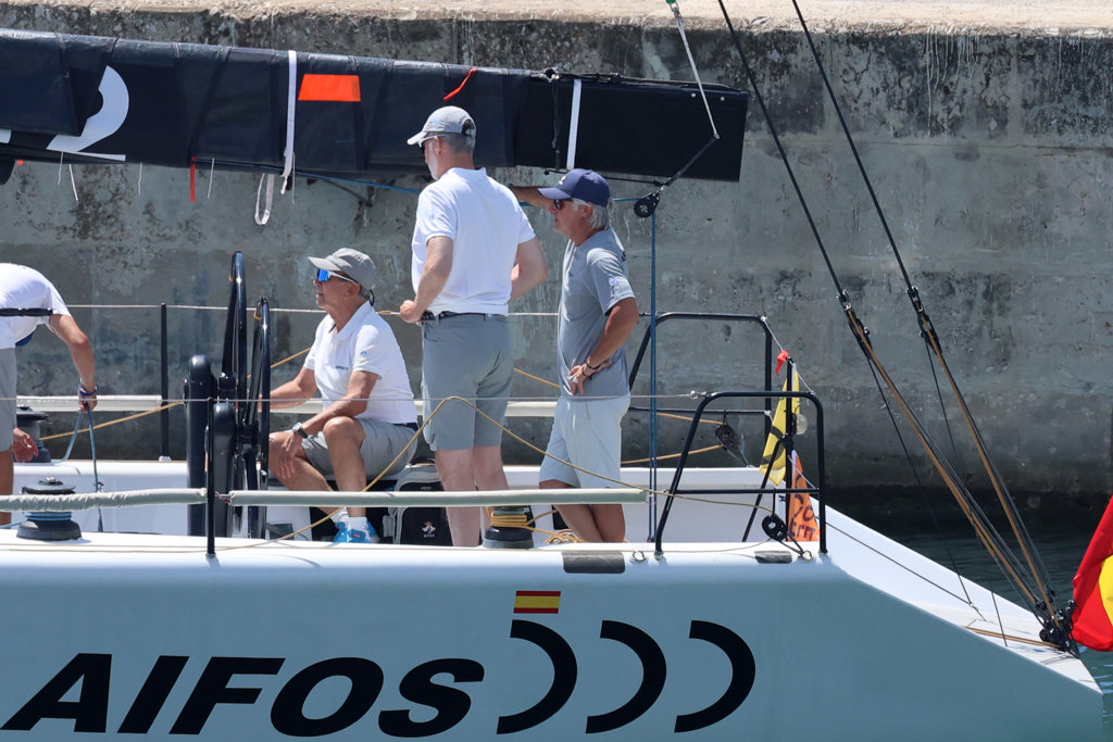 El Rey Felipe VI da el pistoletazo de salida a la Copa del Rey MAPFRE ...