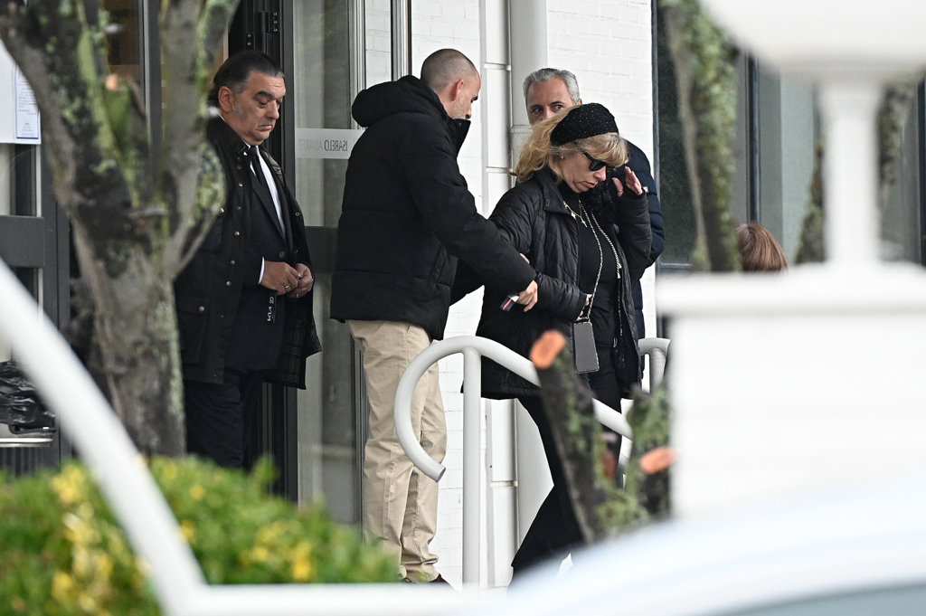 Despedida íntima a Encarnita Polo en Ávila: su hija y Antonio Albella en el  último adiós