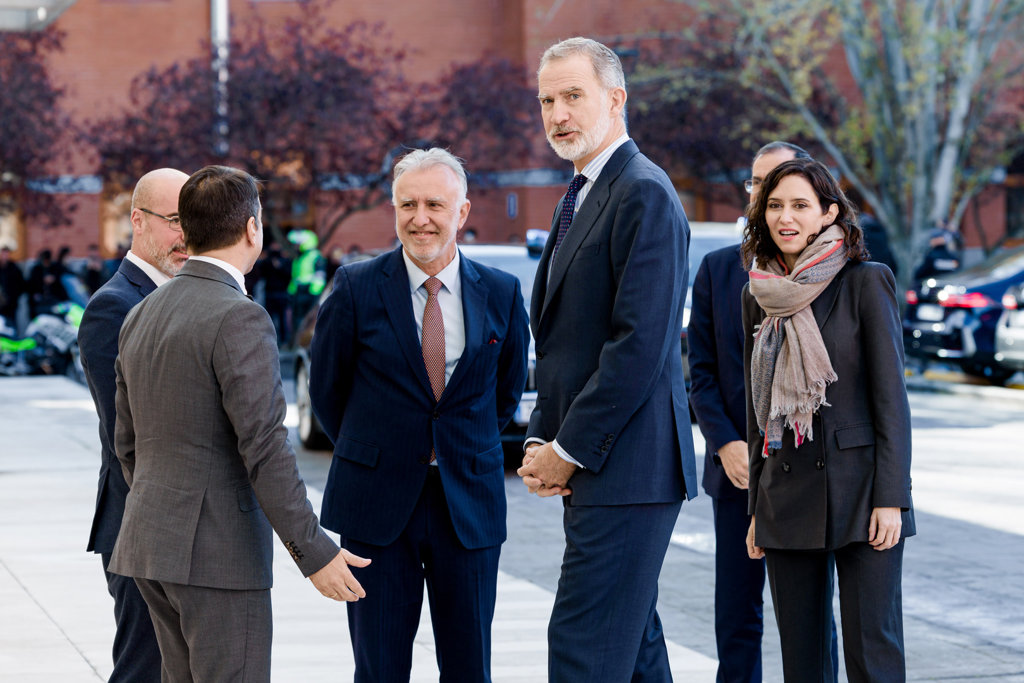 El Rey Felipe VI se desvincula rotundamente del reinado de su padre el día  que se publican sus memorias
