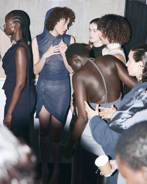 Pull&Bear llega a la London Fashion Week: así es la impresionante colección de la diseñadora Karoline Vitto