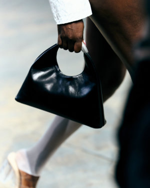 Pull&Bear llega a la London Fashion Week: así es la impresionante colección de la diseñadora Karoline Vitto