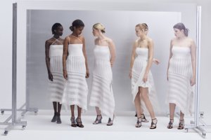 Pull&Bear llega a la London Fashion Week: así es la impresionante colección de la diseñadora Karoline Vitto