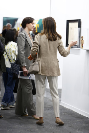 Elena Cué tiene los pantalones más cómodos y que mejor sientan para entretiempo