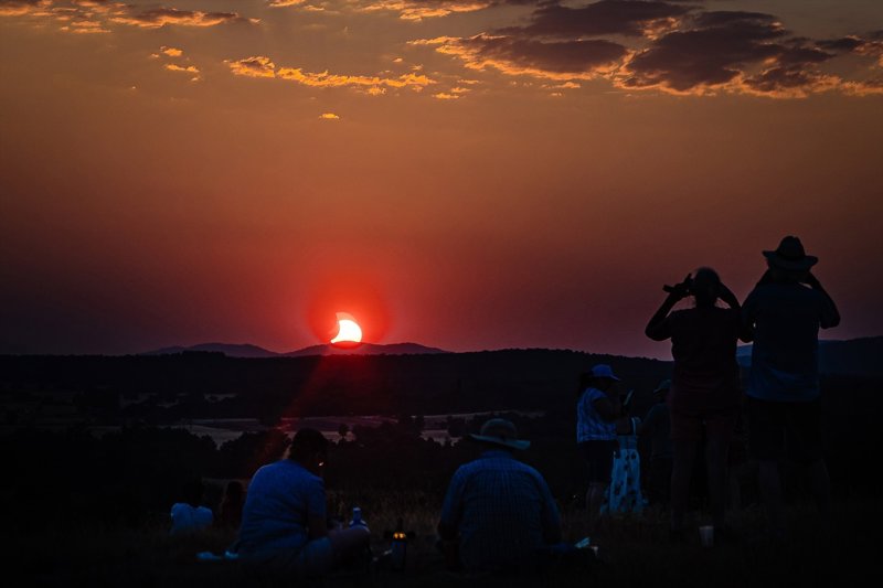 https://img.europapress.es/fotoweb/fotogaleriafamosos_298194.jpg
