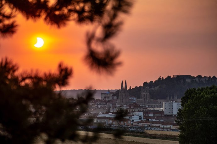 https://img.europapress.es/fotoweb/fotogaleriafamosos_298197.jpg