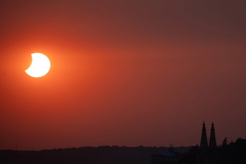 https://img.europapress.es/fotoweb/fotogaleriafamosos_298201.jpg