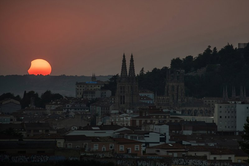 https://img.europapress.es/fotoweb/fotogaleriafamosos_298202.jpg