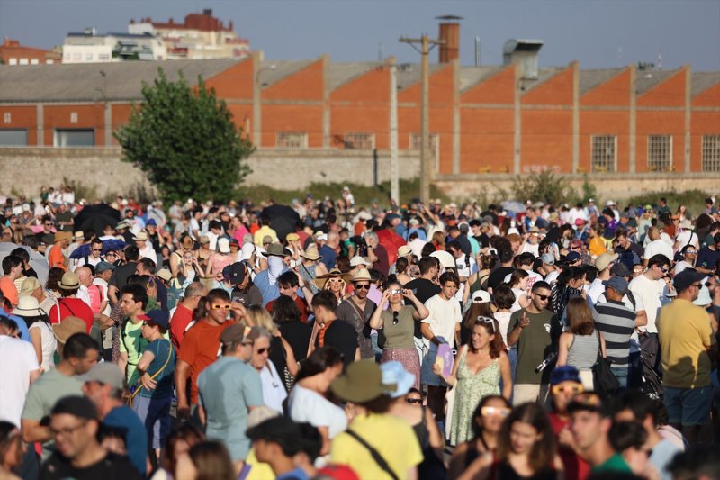 https://img.europapress.es/fotoweb/fotogaleriafamosos_298205.jpg