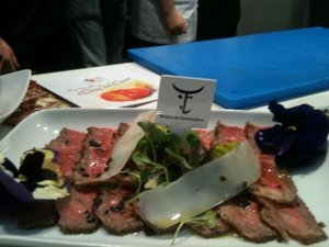 Carpaccio de ternera con queso Ibores y aceite Gata Hurdes