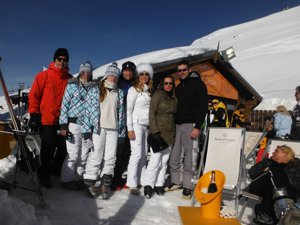 EUROPA PRESS: Normal Duval con toda su familia en Sierra Nevada