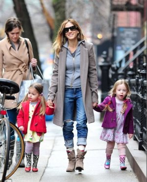 Sarah Jessica Parker junto a sus dos hijas luciendo los Happy Socks