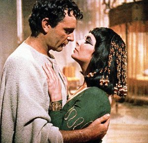 INSTAGRAM: La pareja de actores en Cleopatra