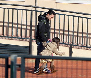 David Bustamante lleva a su hija al colegio