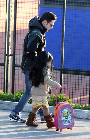 David Bustamante lleva a su hija al colegio