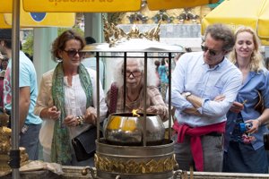 Viaje a Tailandia de la Duquesa de Alba y Alfonso Díez