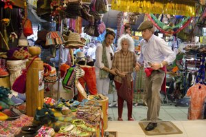 Viaje a Tailandia de la Duquesa de Alba y Alfonso Díez